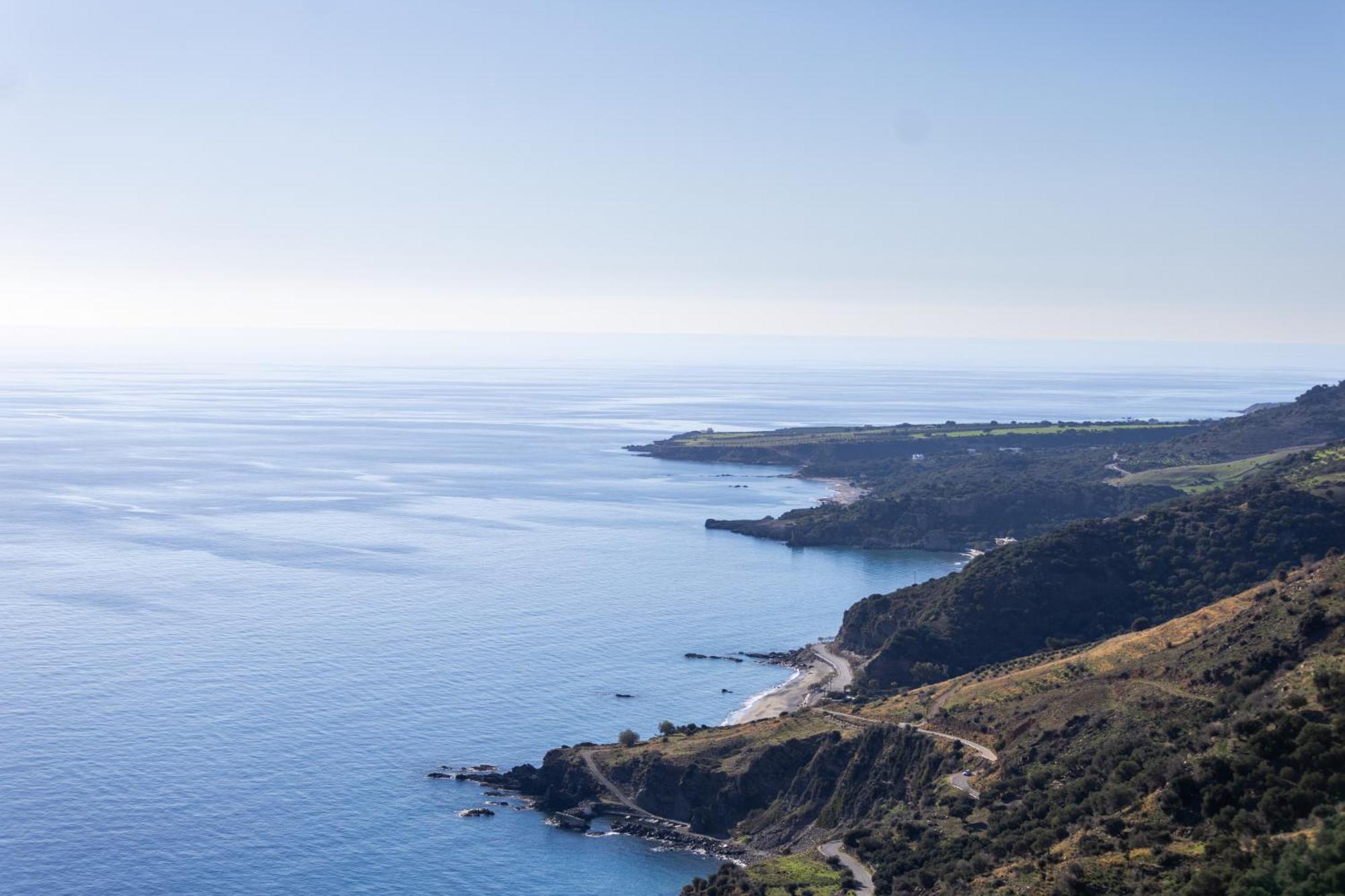 Akrotiri Panorama- Luxury Rental Apartments With Sea View Родакинон Экстерьер фото